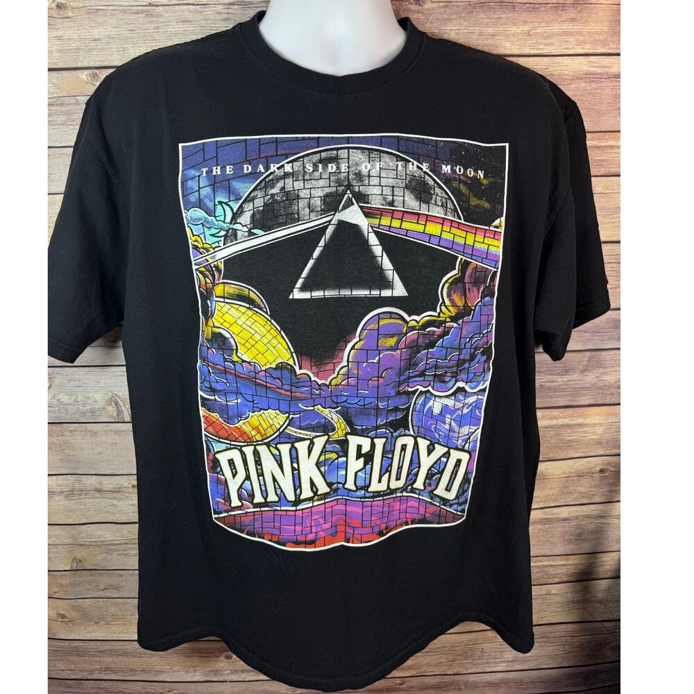 PINK FLOYD DARK SIDE OF THE MOON SHIRT — Black Album Graphic Tee XL